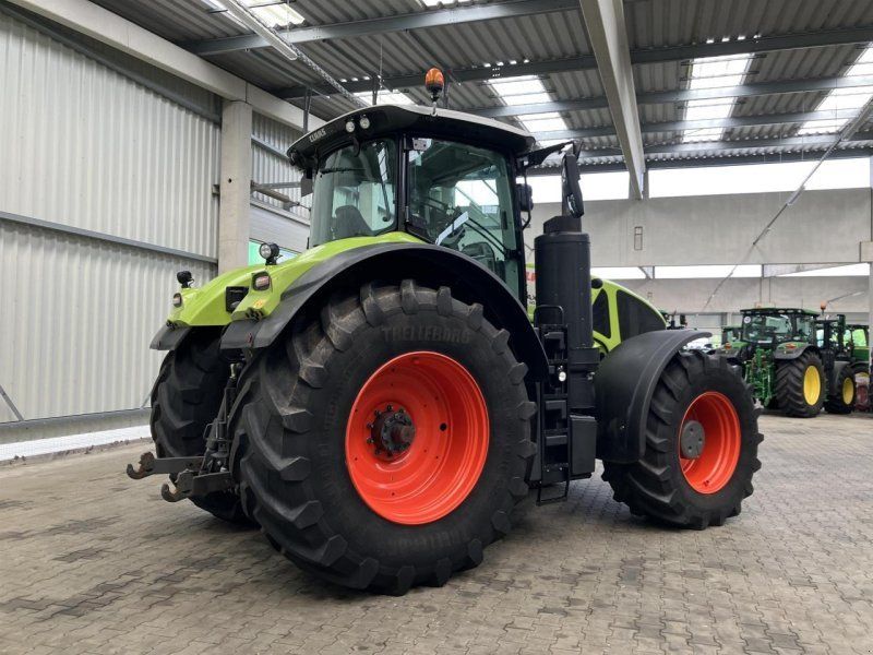 Claas Axion 930