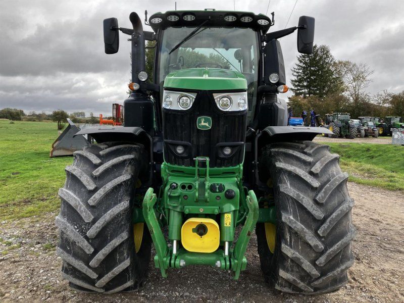 John Deere 6250R
