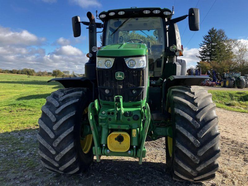 John Deere 6250R