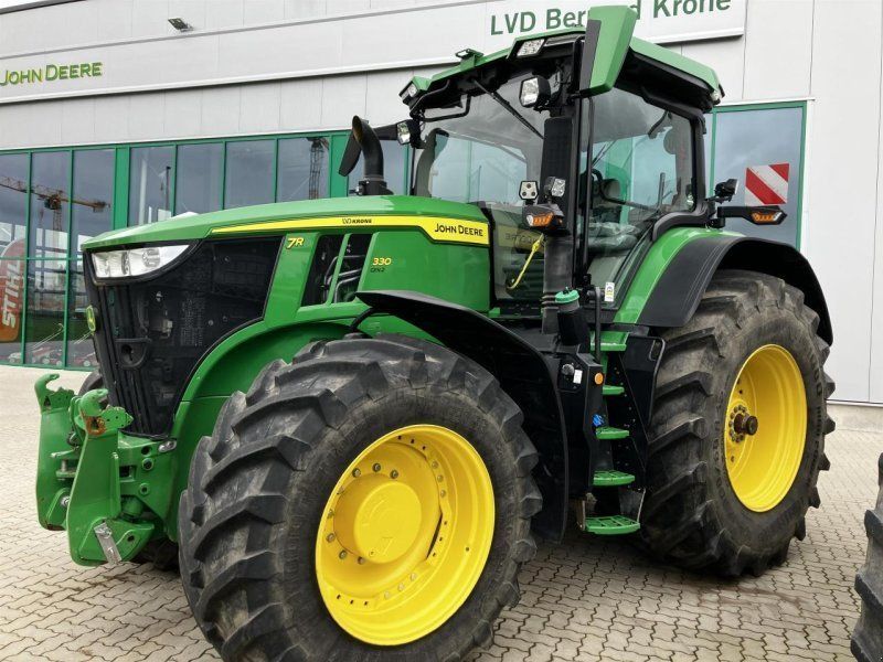 John Deere 7R 330