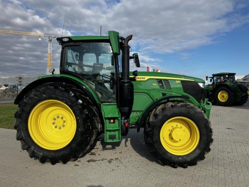 John Deere 6R 185