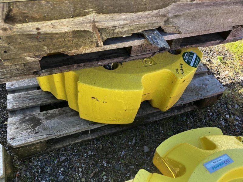 John Deere 70 Kg  900 kg