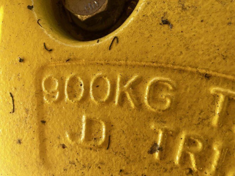 John Deere 70 Kg  900 kg