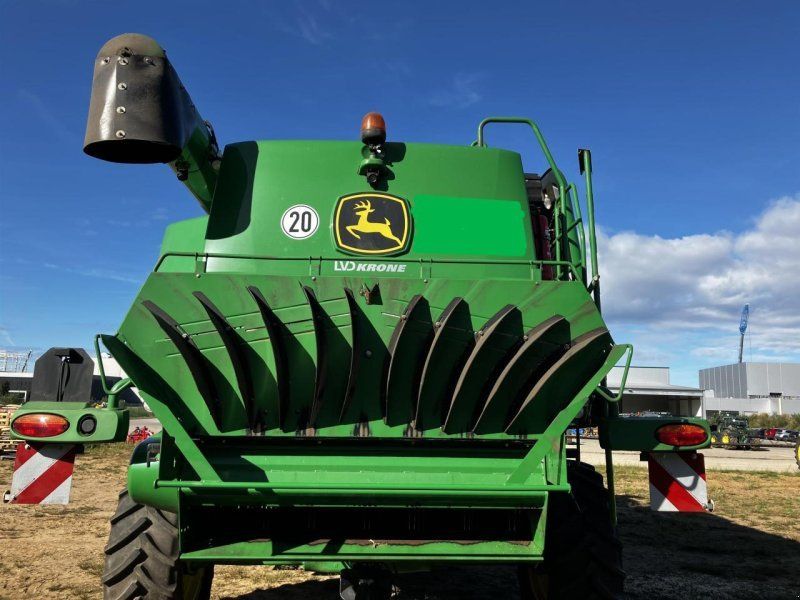 John Deere T660i