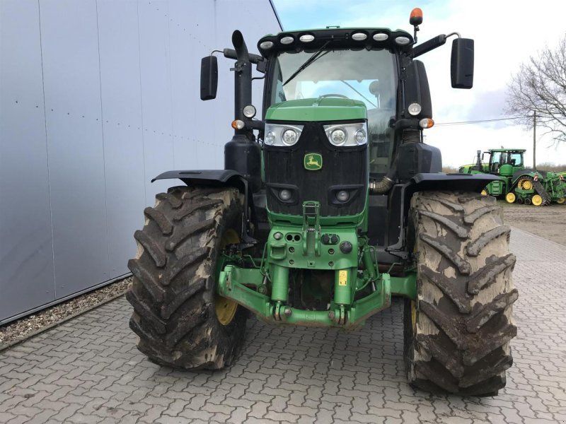 John Deere 6250R