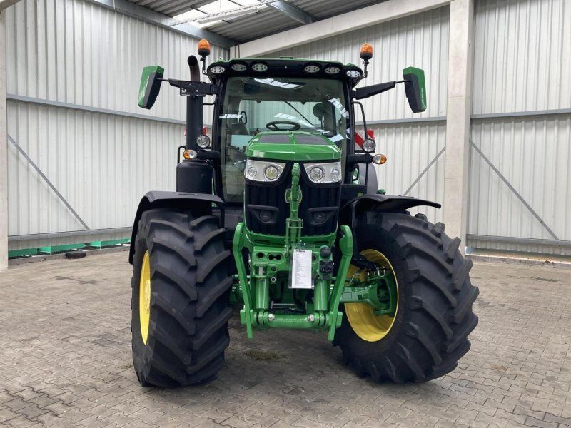John Deere 6R 185