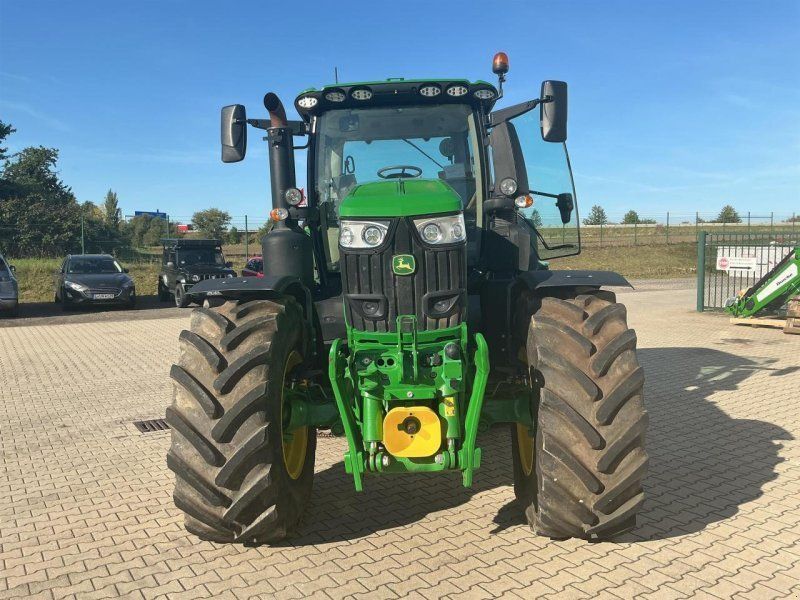 John Deere 6R 250