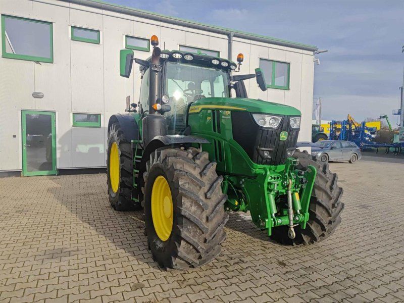 John Deere 6R 250