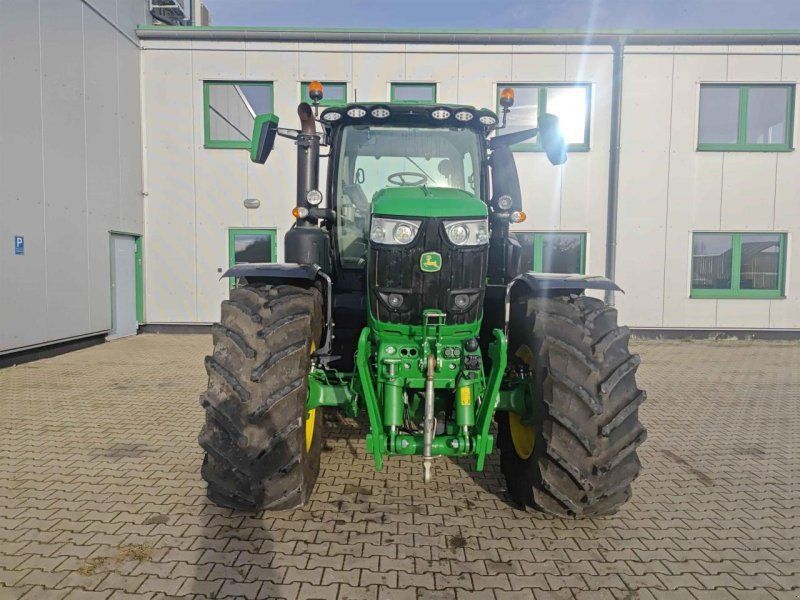 John Deere 6R 250