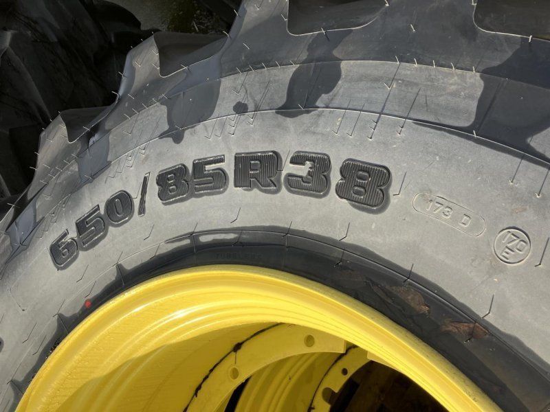 Firestone 650/85R38