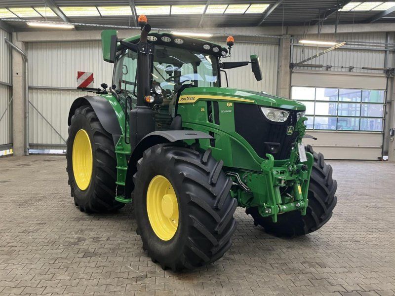 John Deere 6R 215