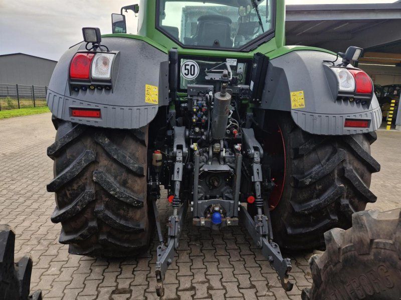 Fendt 826 Vario S4 Profi Plus
