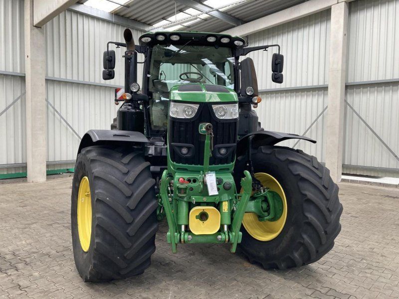 John Deere 6230R