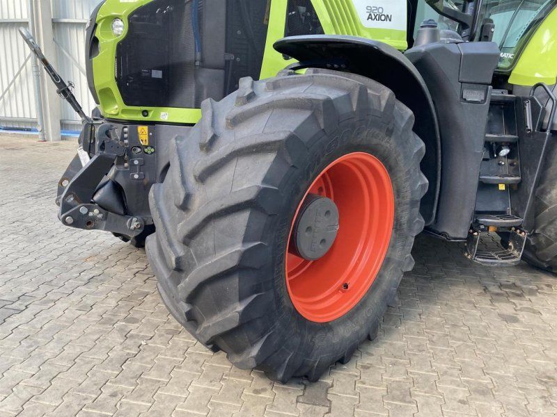 Claas Axion 920