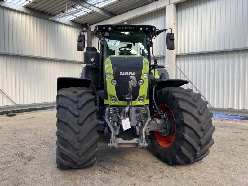 Claas Axion 920