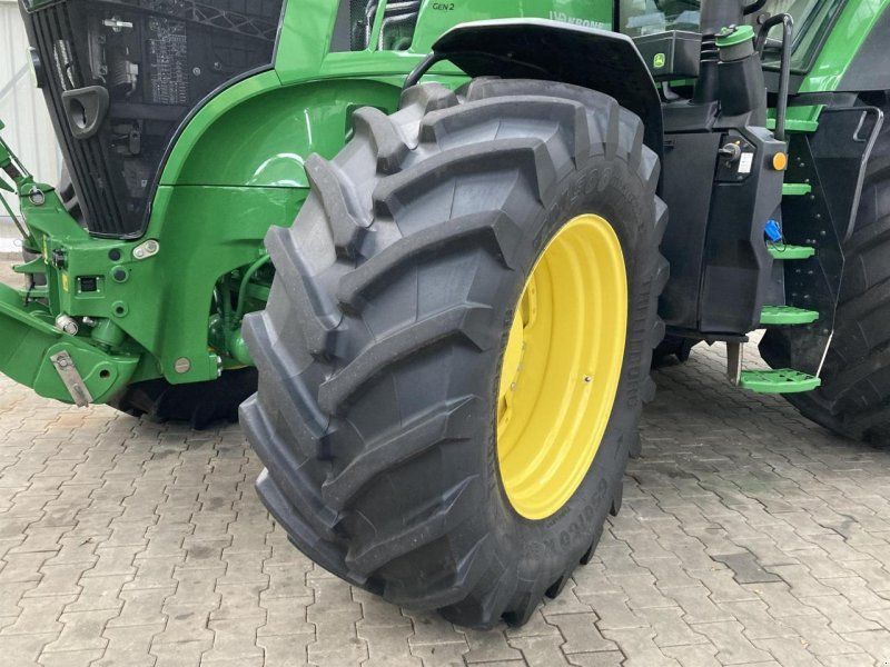 John Deere 7R 310