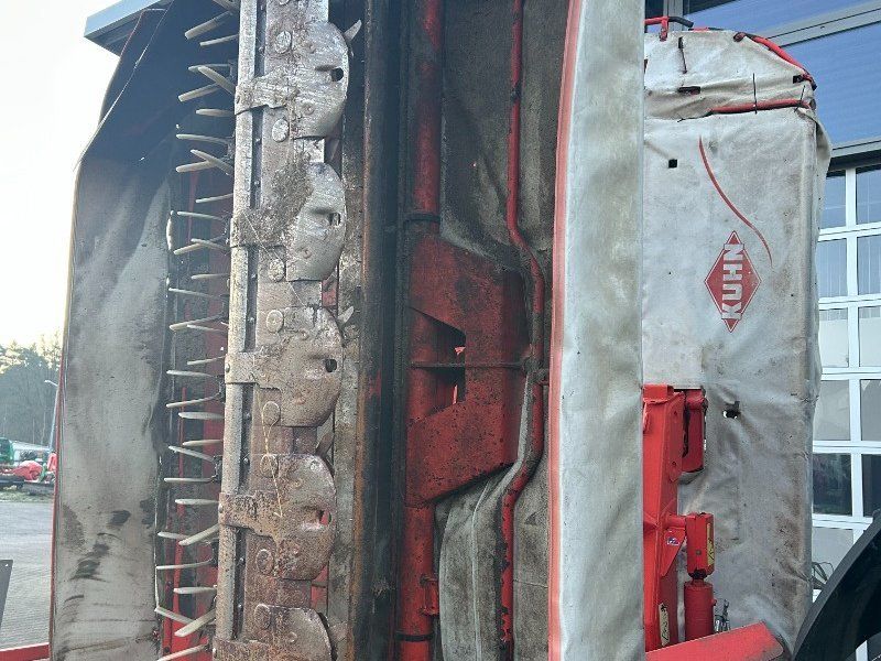 Kuhn FC 883 und FC 313 FF