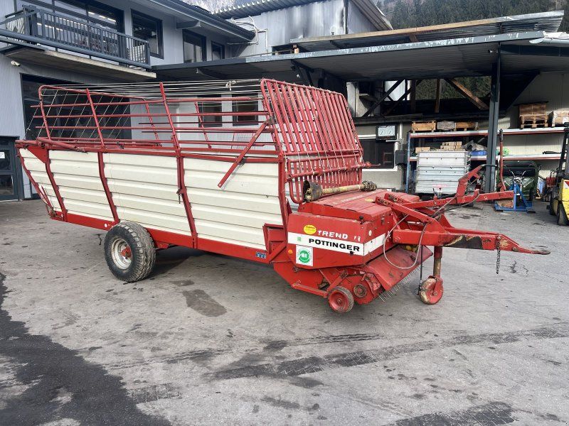 Pöttinger Trend II , Tieflader LW 40M