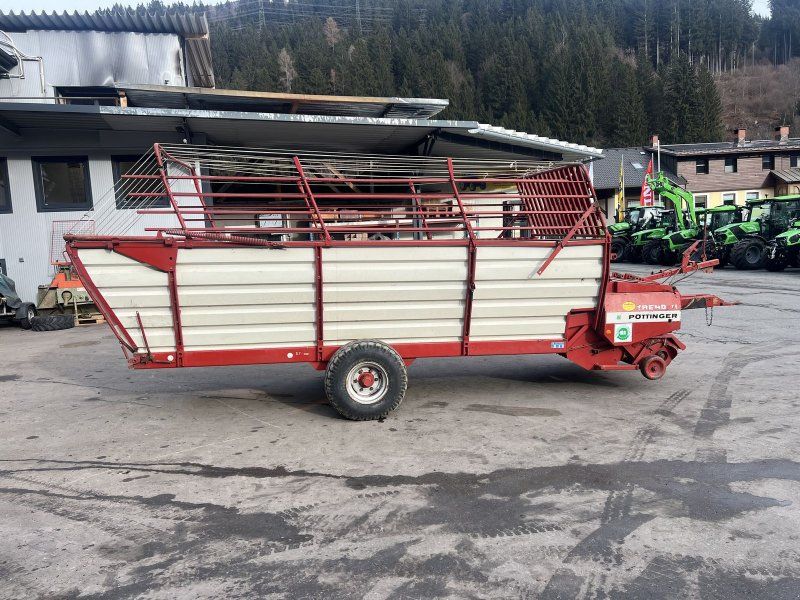 Pöttinger Trend II , Tieflader LW 40M