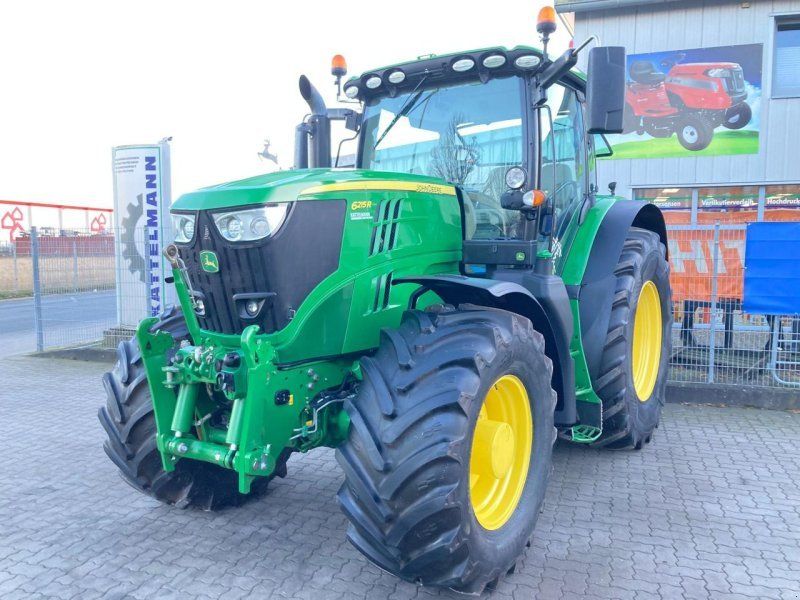 John Deere 6215 R