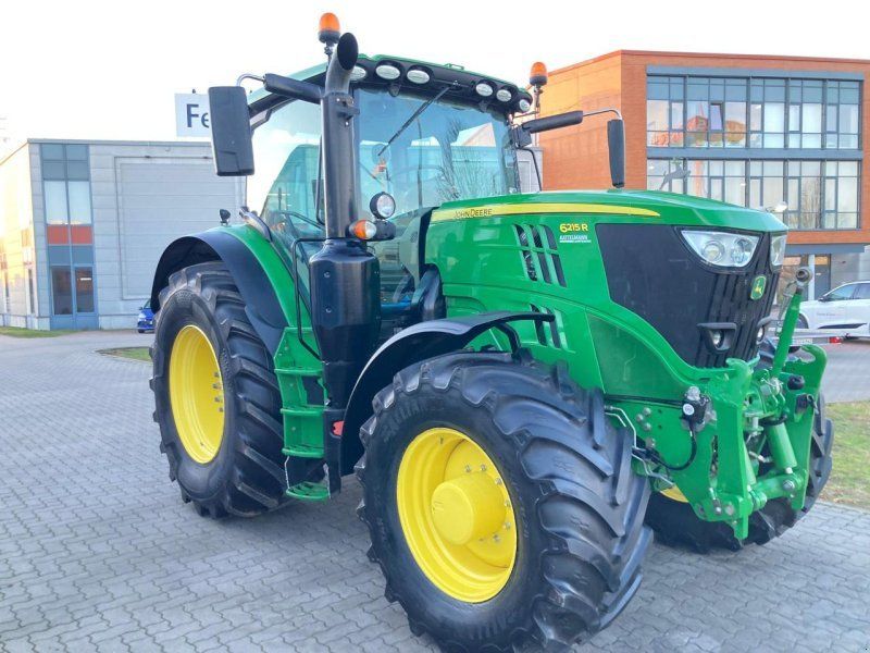 John Deere 6215 R