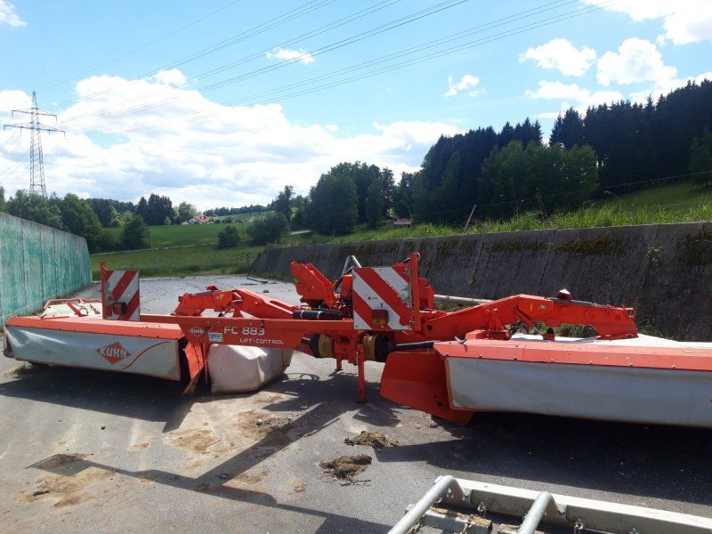 Kuhn FC 883