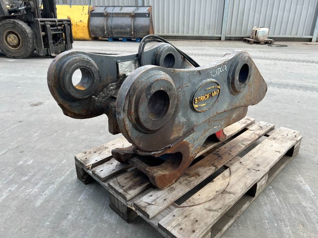 Miller Caterpillar 325 / 329 Geith