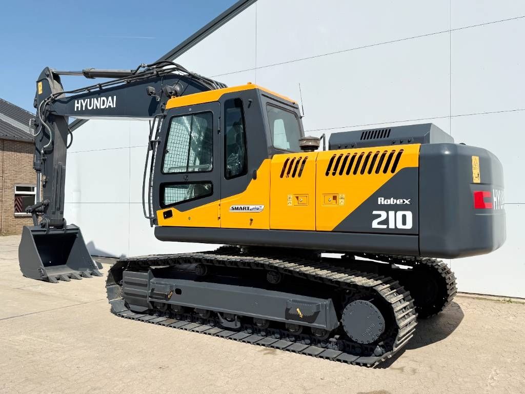Hyundai R210 *2025 Model* New / Unused / Hammer Lines