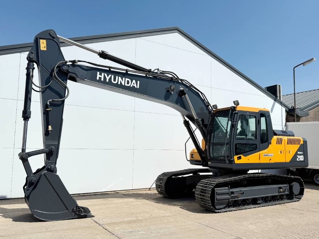 Hyundai R210 *2025 Model* New / Unused / Hammer Lines