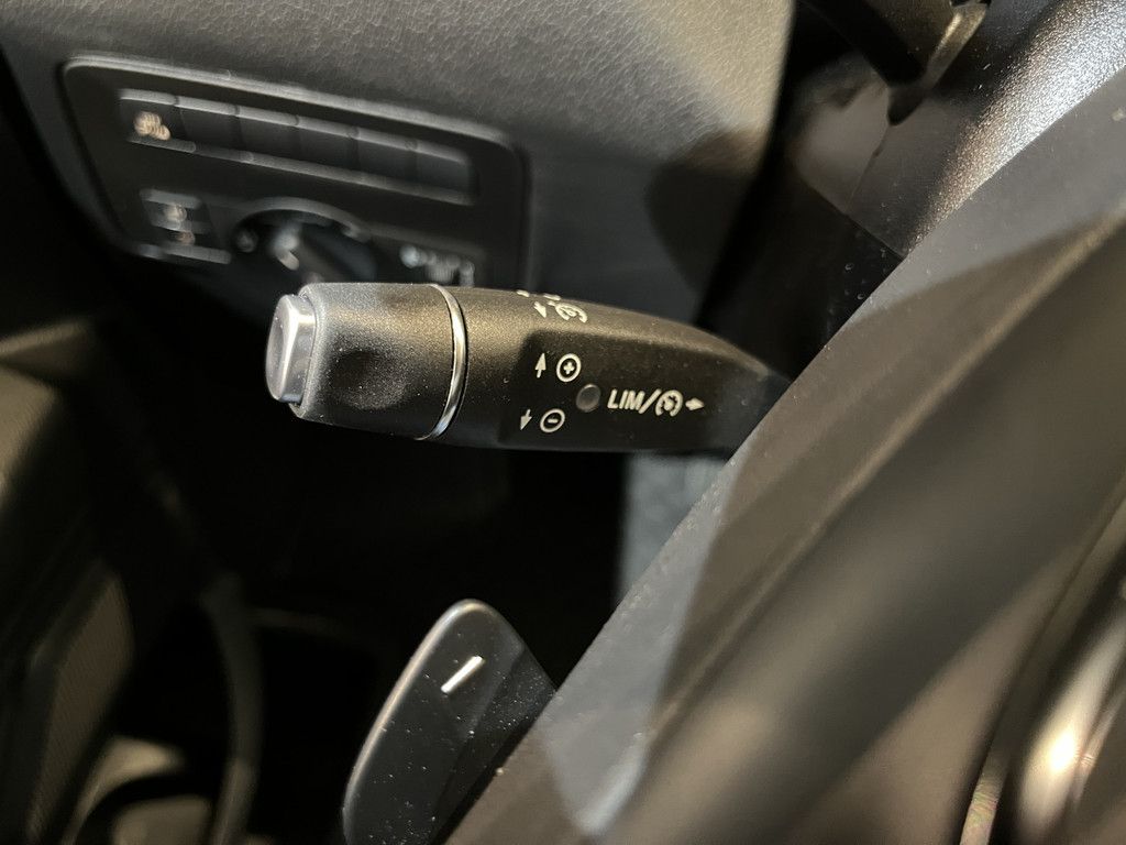 Mercedes-Benz Vito 116 CDI Lang RWD Automaat / Servicebus / Sortimo Inrichting / Euro 6 / Airco / Camera / CarPlay / Cruise Control / 11.000 KM !!