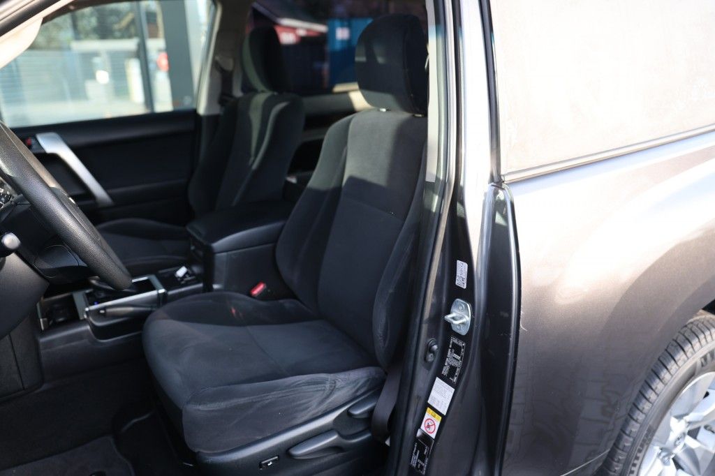 Toyota Landcruiser 150 2.8 D-4D 3DRS COMFORT A/T VAN