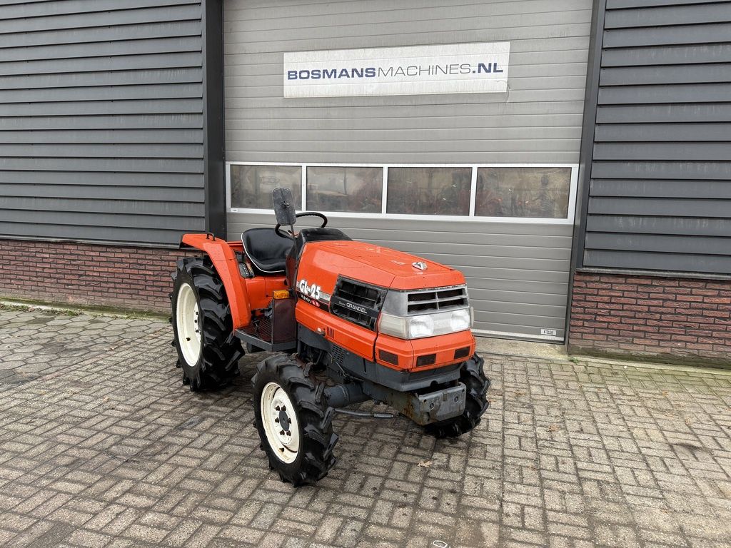 Kubota GL25 minitractor