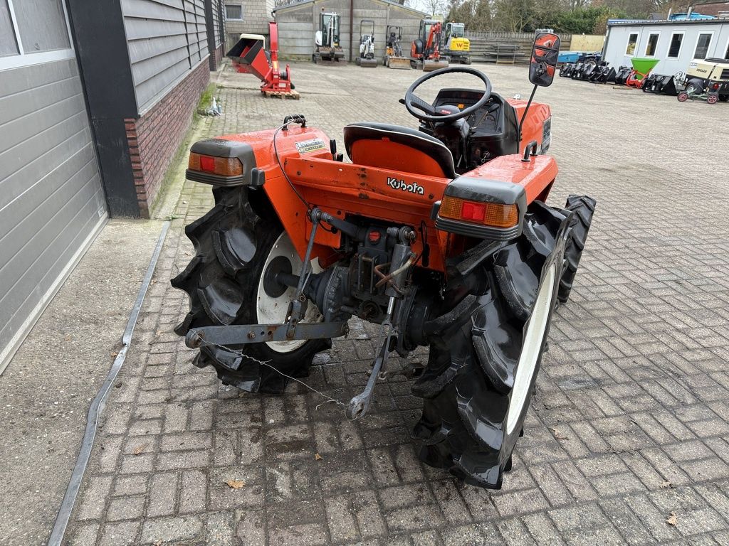 Kubota GL25 minitractor