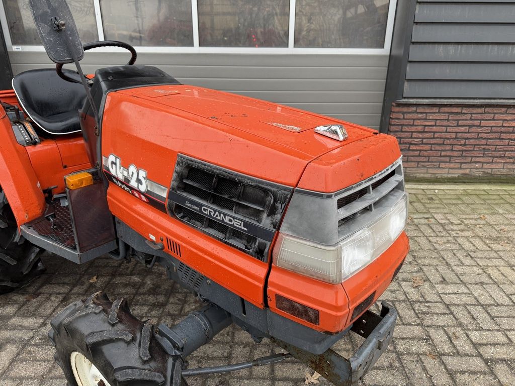 Kubota GL25 minitractor