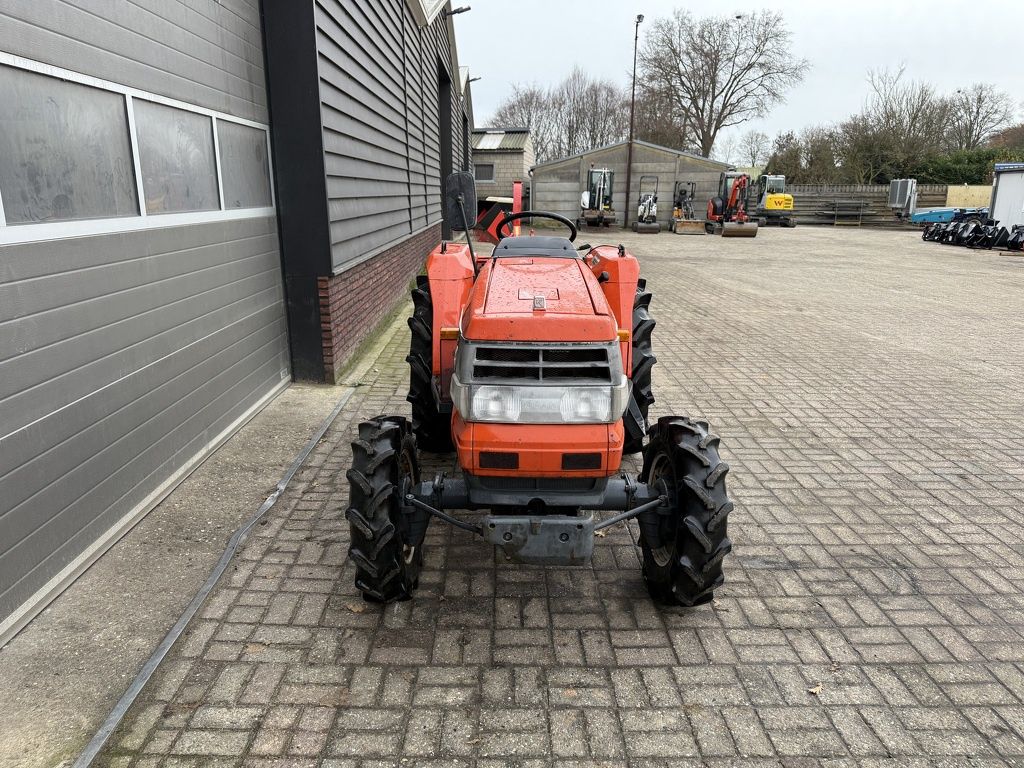 Kubota GL25 minitractor