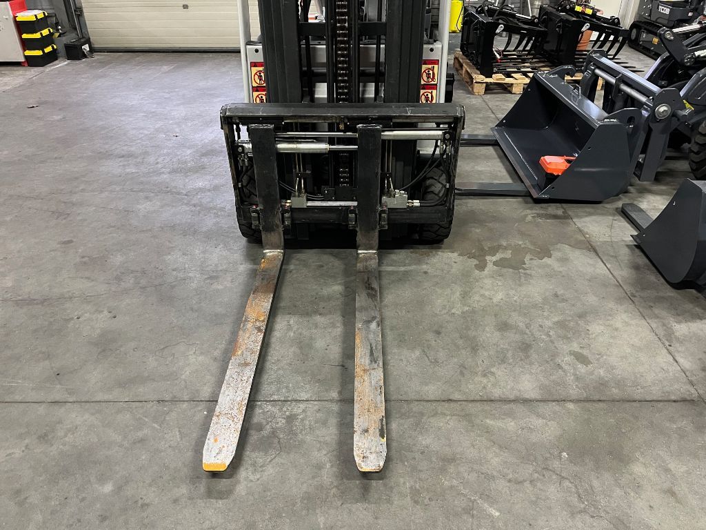 STILL RX50-16 TRIPLO FREELIFT SIDESHIFT HYDR.VORKENVERSTELLING