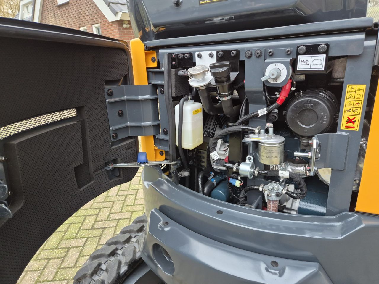 Hyundai HX25 /2.7t /binnendraaier/graafmachine vele opties/sterk