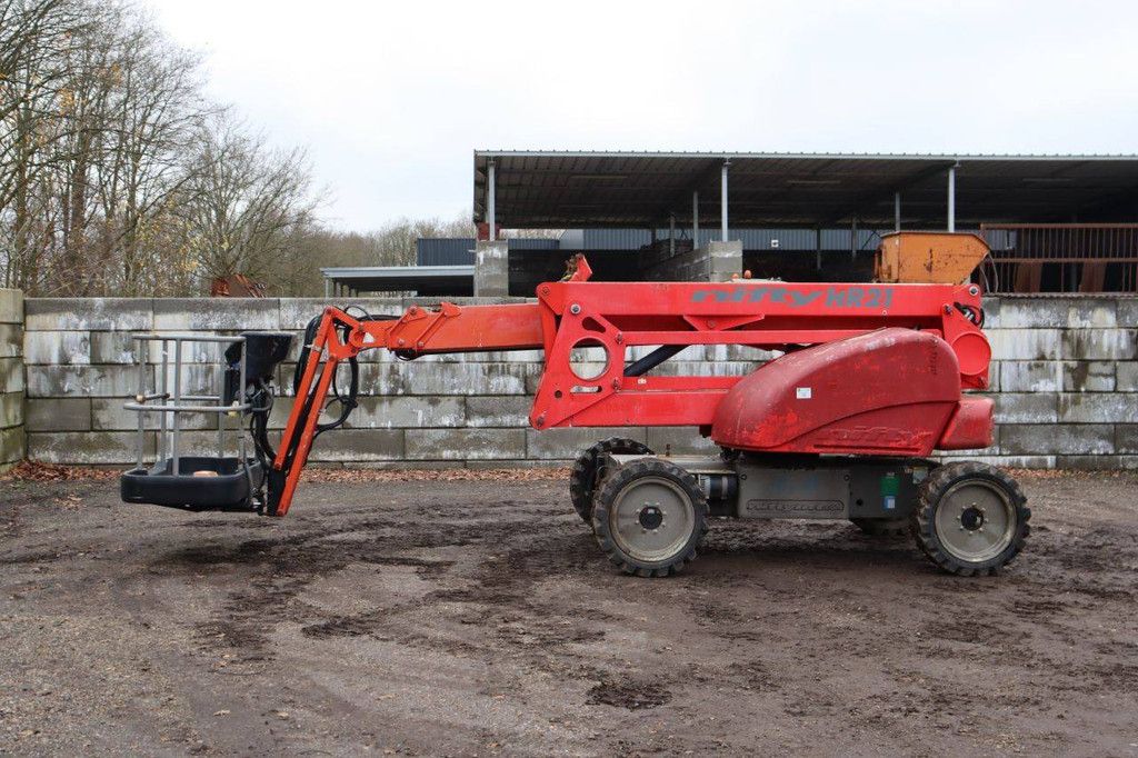Articulating boom lift Nifty HR21D 4X4 Diesel 20.8m 2013