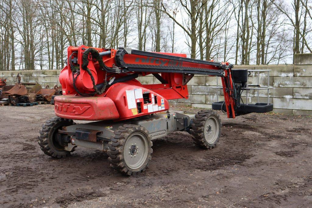 Articulating boom lift Nifty HR21D 4X4 Diesel 20.8m 2013