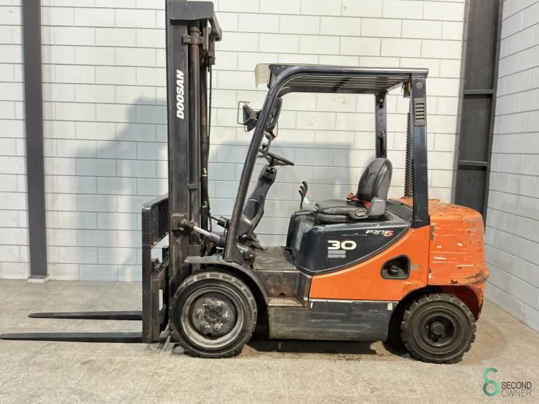 Forklifts Diesel Doosan D30S-5 2014