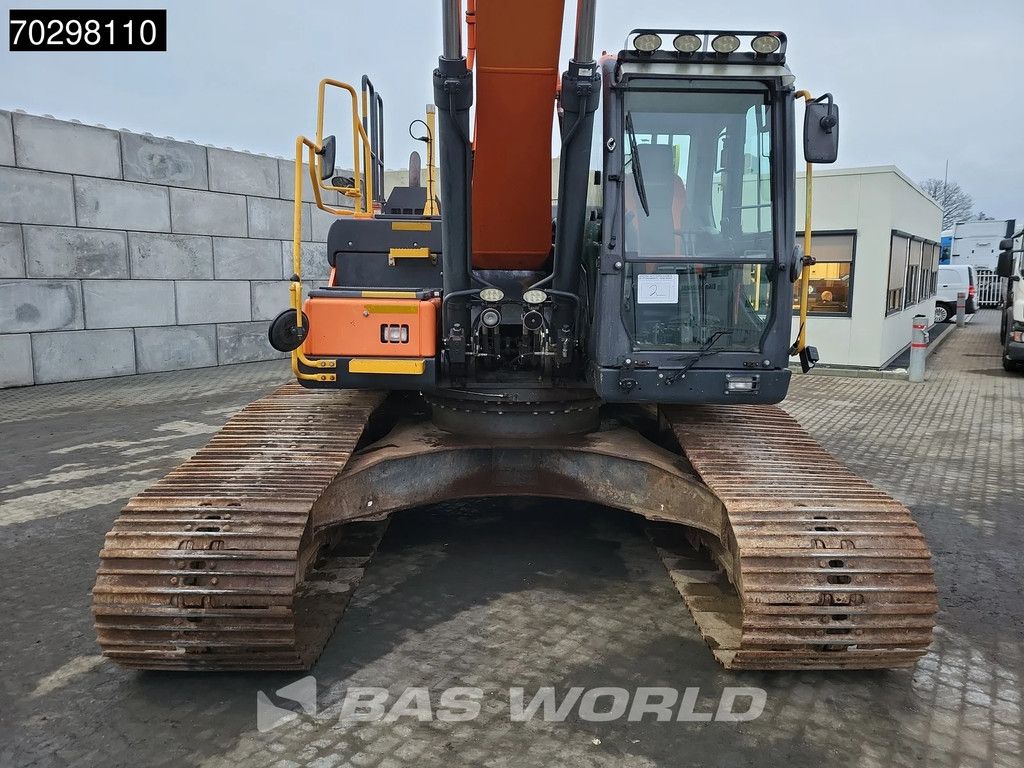 Doosan DX255 LC-5 3 BUCKETS