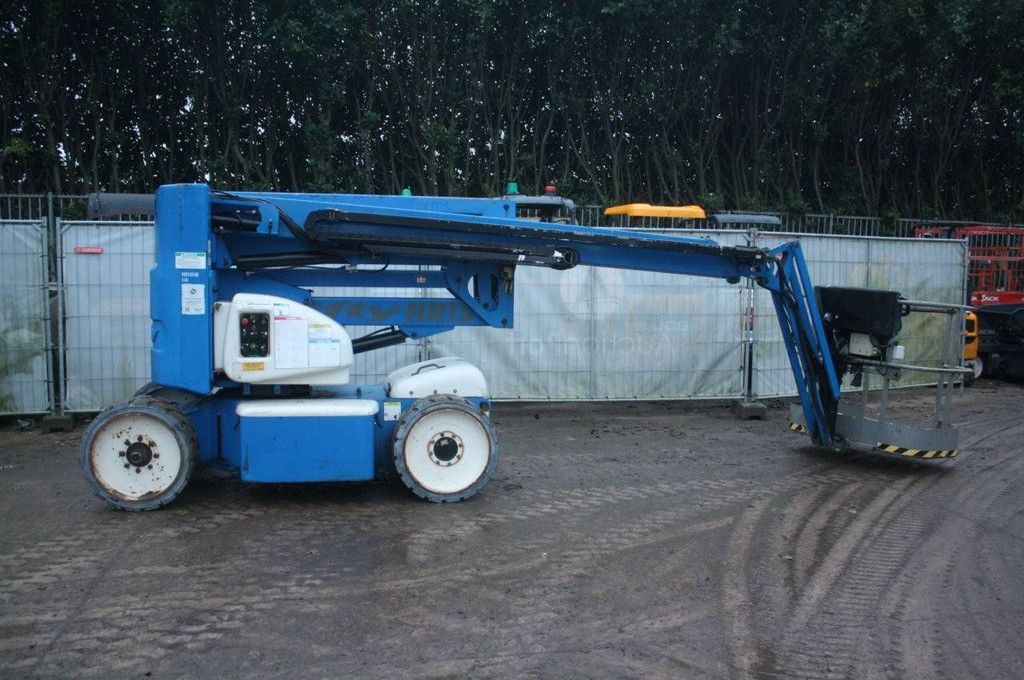 Knikarmhoogwerker Niftylift HR15 NDE Elektrisch+Diesel 15.7m 2011