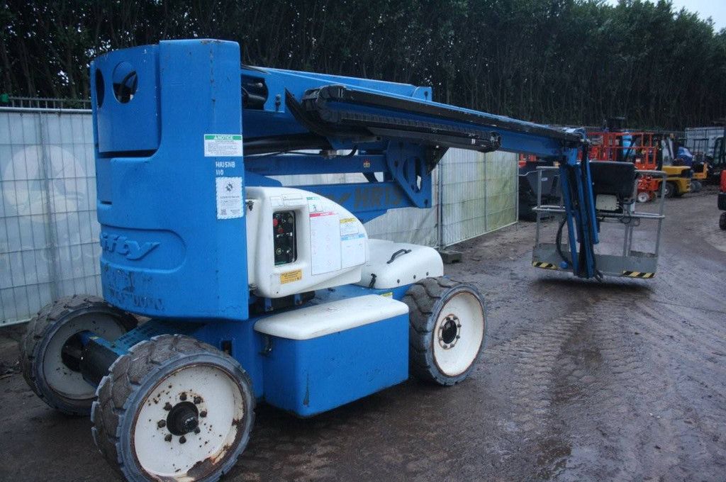 Knikarmhoogwerker Niftylift HR15 NDE Elektrisch+Diesel 15.7m 2011