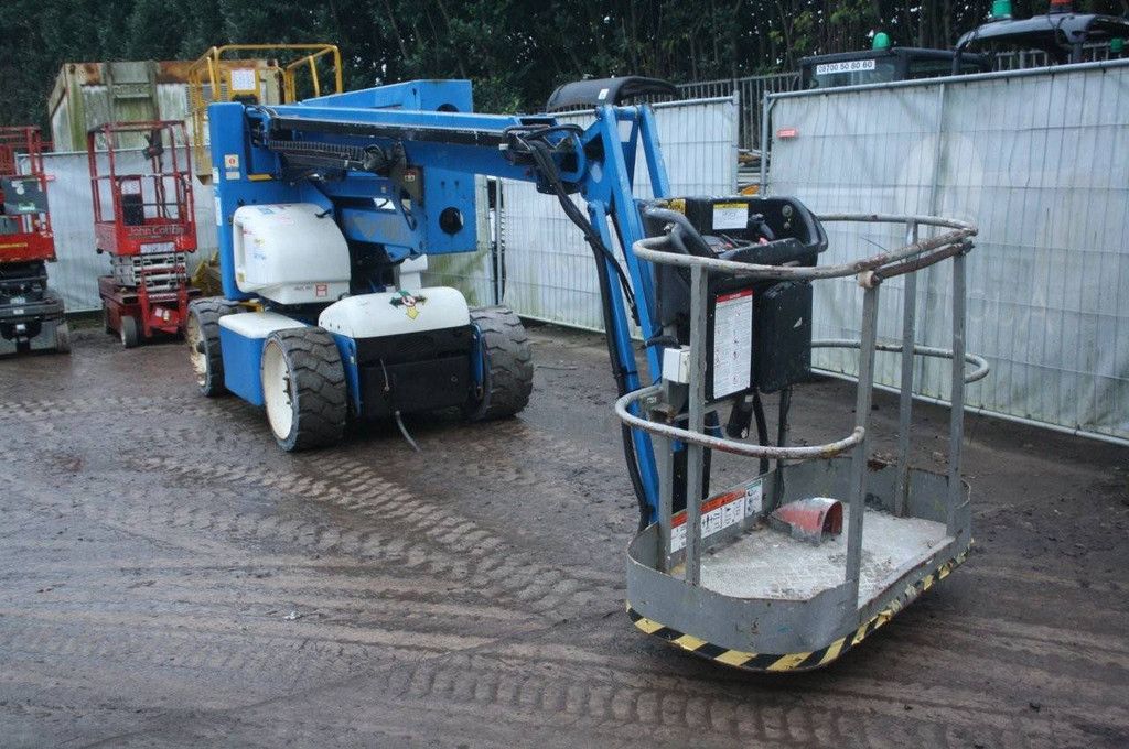 Knikarmhoogwerker Niftylift HR15 NDE Elektrisch+Diesel 15.7m 2011
