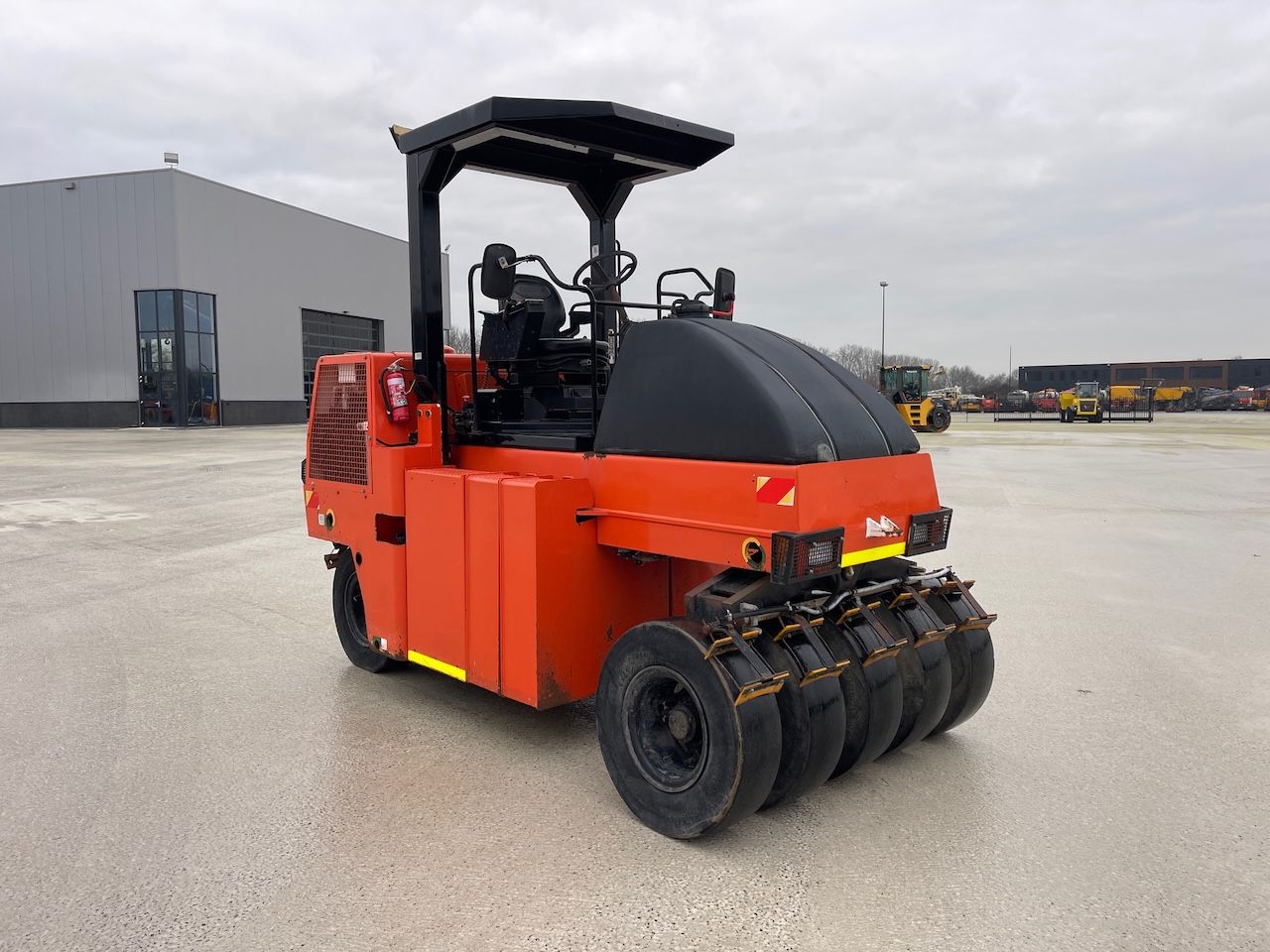 Dynapac CP142 Bandenwals