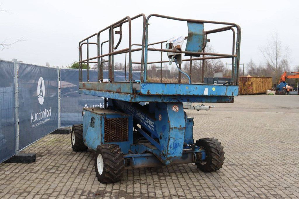 Gelenkteleskoparbeitsbühne Upright SL26 Diesel 10m
