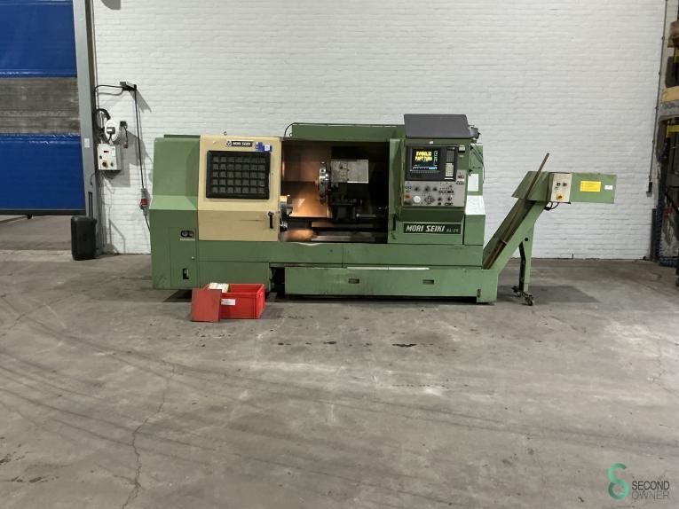 Horizontale draaibanken Mori Seiki SL-25 1990