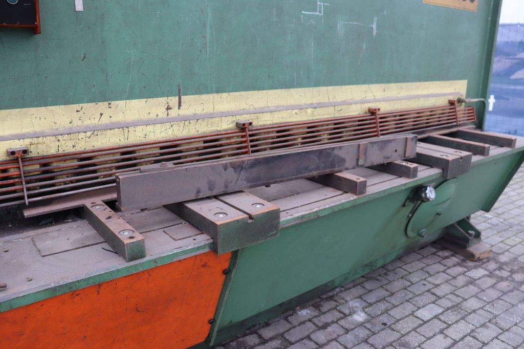 Shearing machine Haco TS3012 Electric 12mm 1984