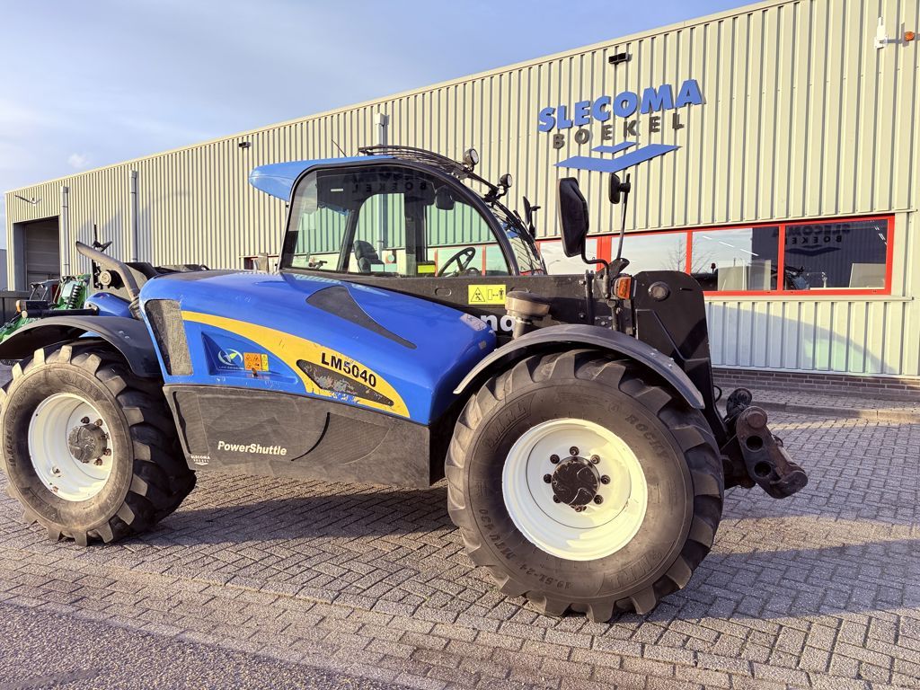 New Holland LM5040