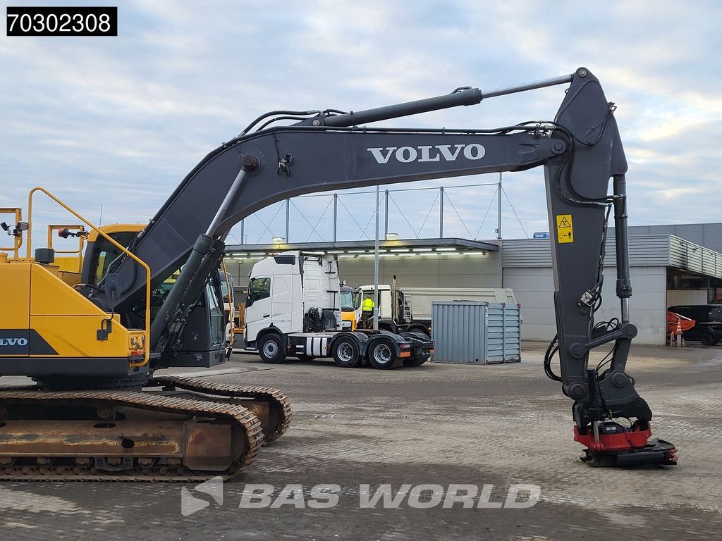 Volvo EC250 E L Tiltrotator